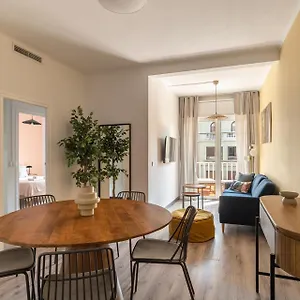 Apartment U-nique Gaudi I, Barcelona
