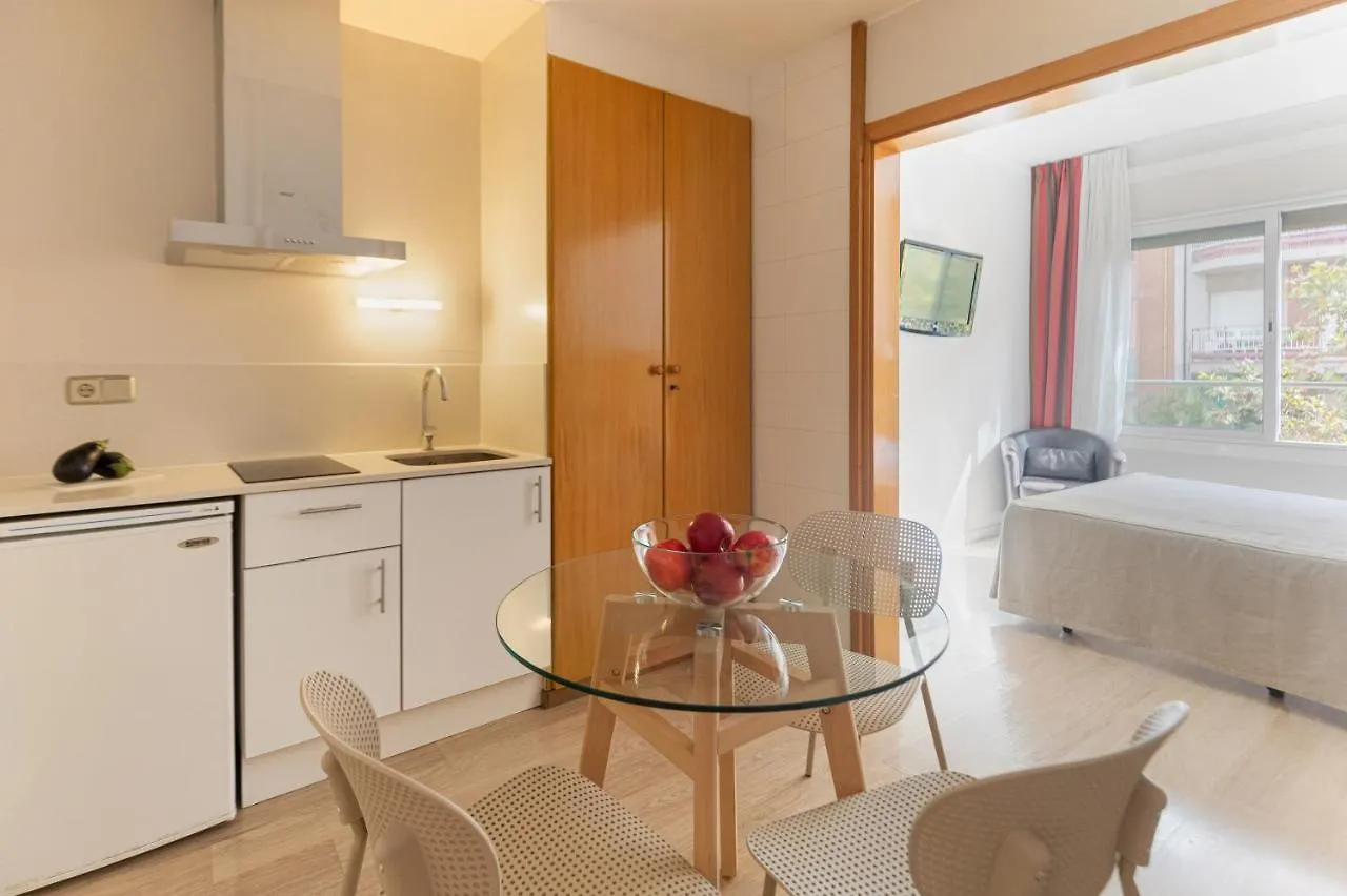 Atica Apartments - By Weflating Barselona İspanya