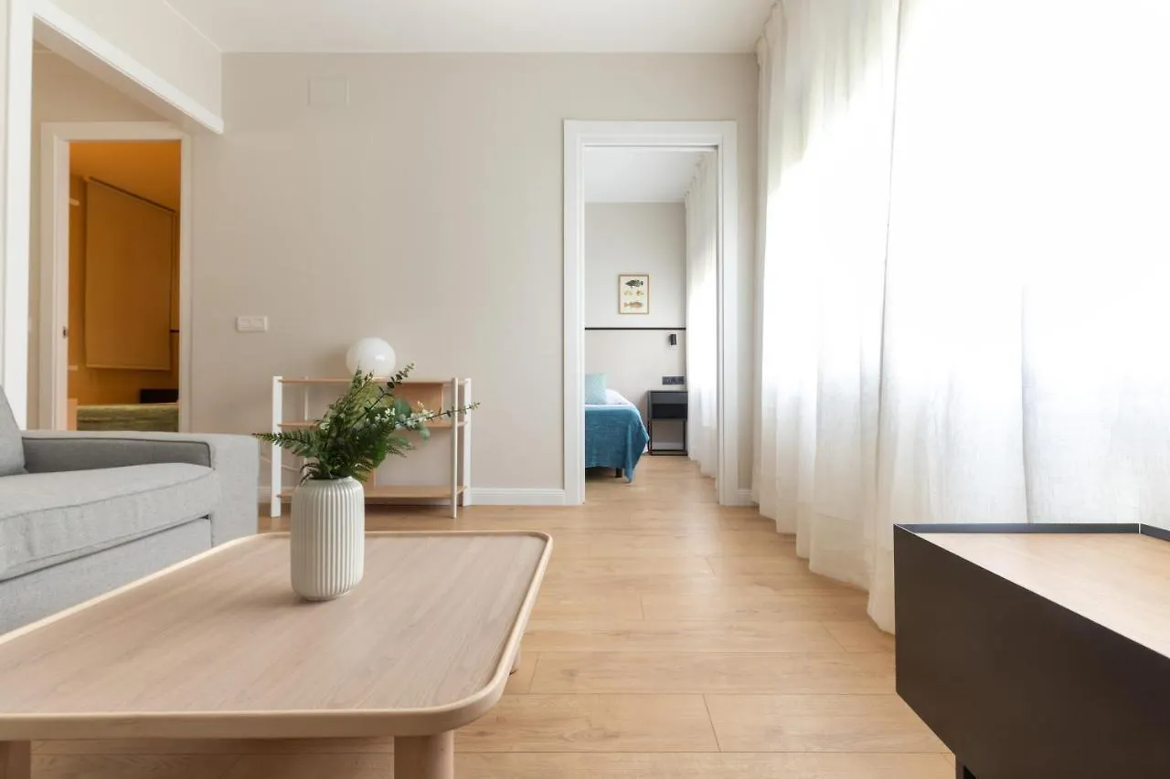 Atica Apartments - By Weflating Barselona İspanya